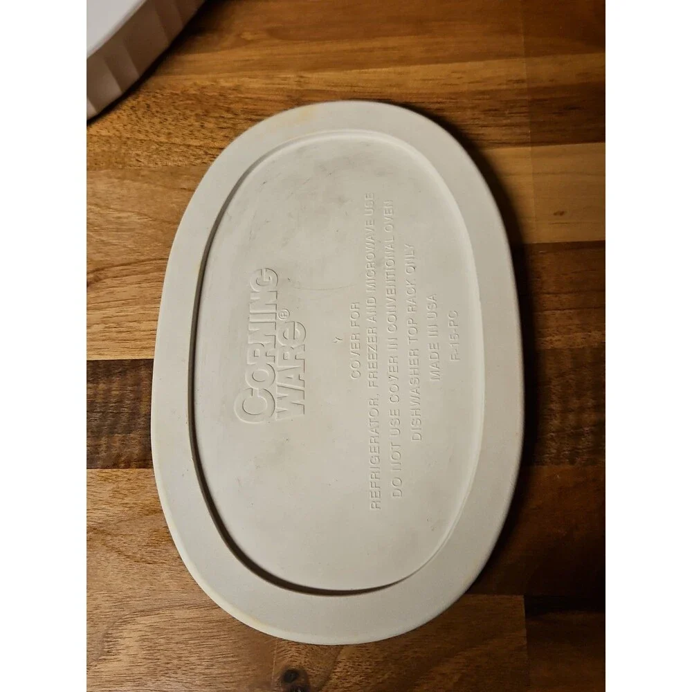 Vintage Corning Ware French White F-15-B Oval Casserole Dish 15oz w Lid